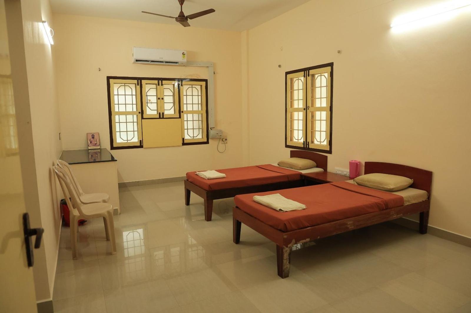 Official Sripuram Golden Temple Guest House ヴェールール エクステリア 写真