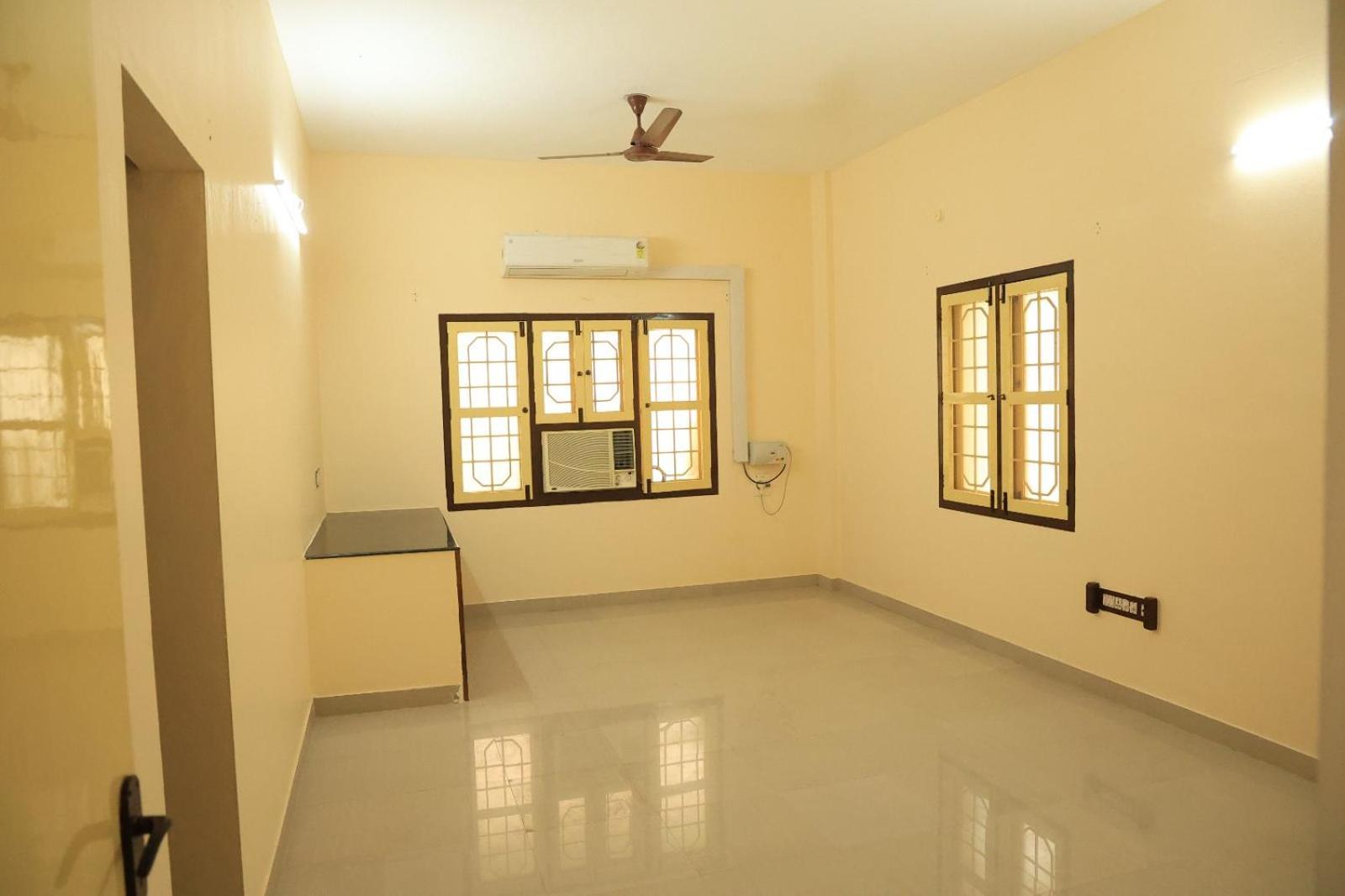 Official Sripuram Golden Temple Guest House ヴェールール エクステリア 写真